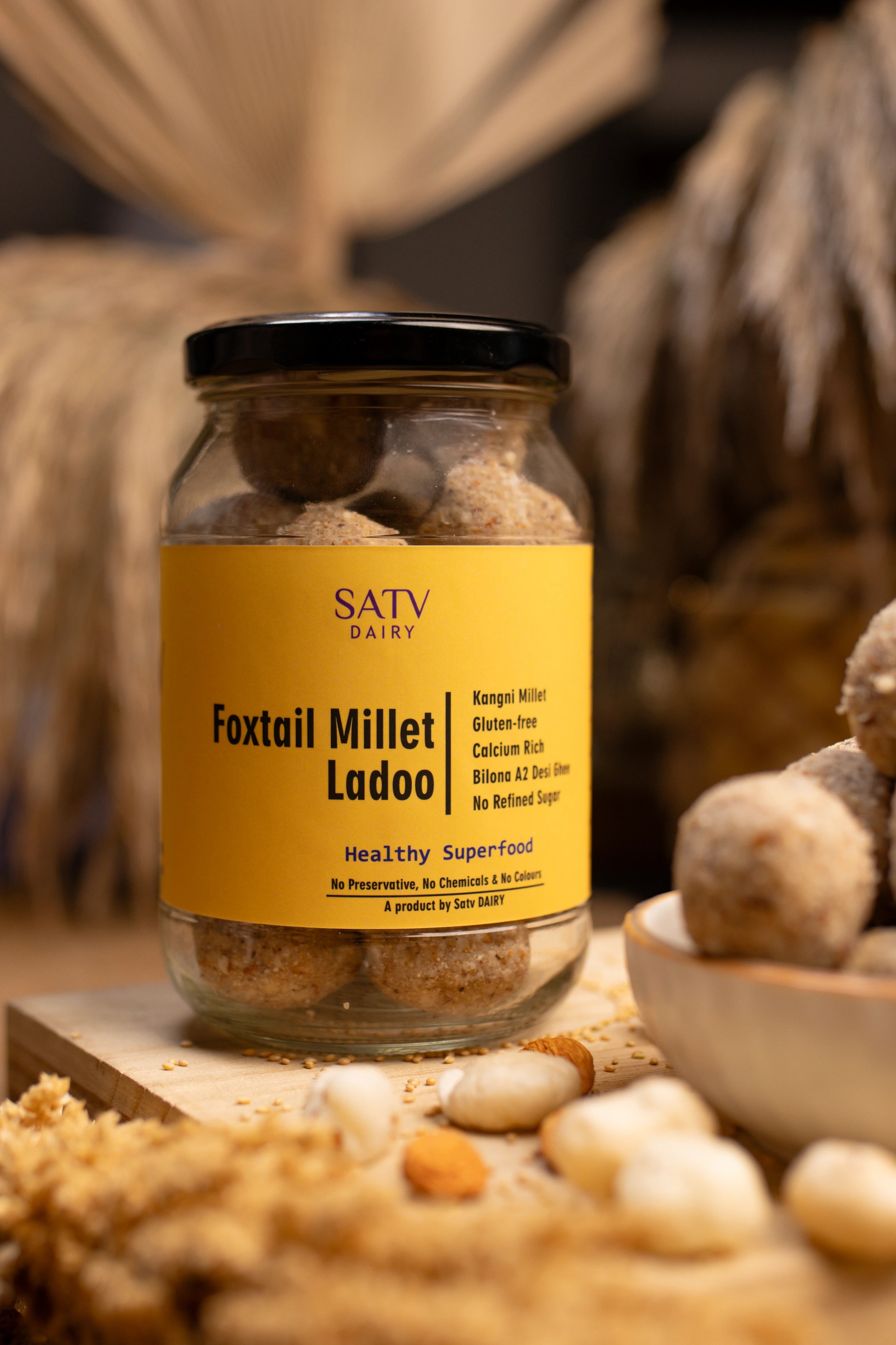 Millet laddus in eco-friendly box – Satv Dairy product