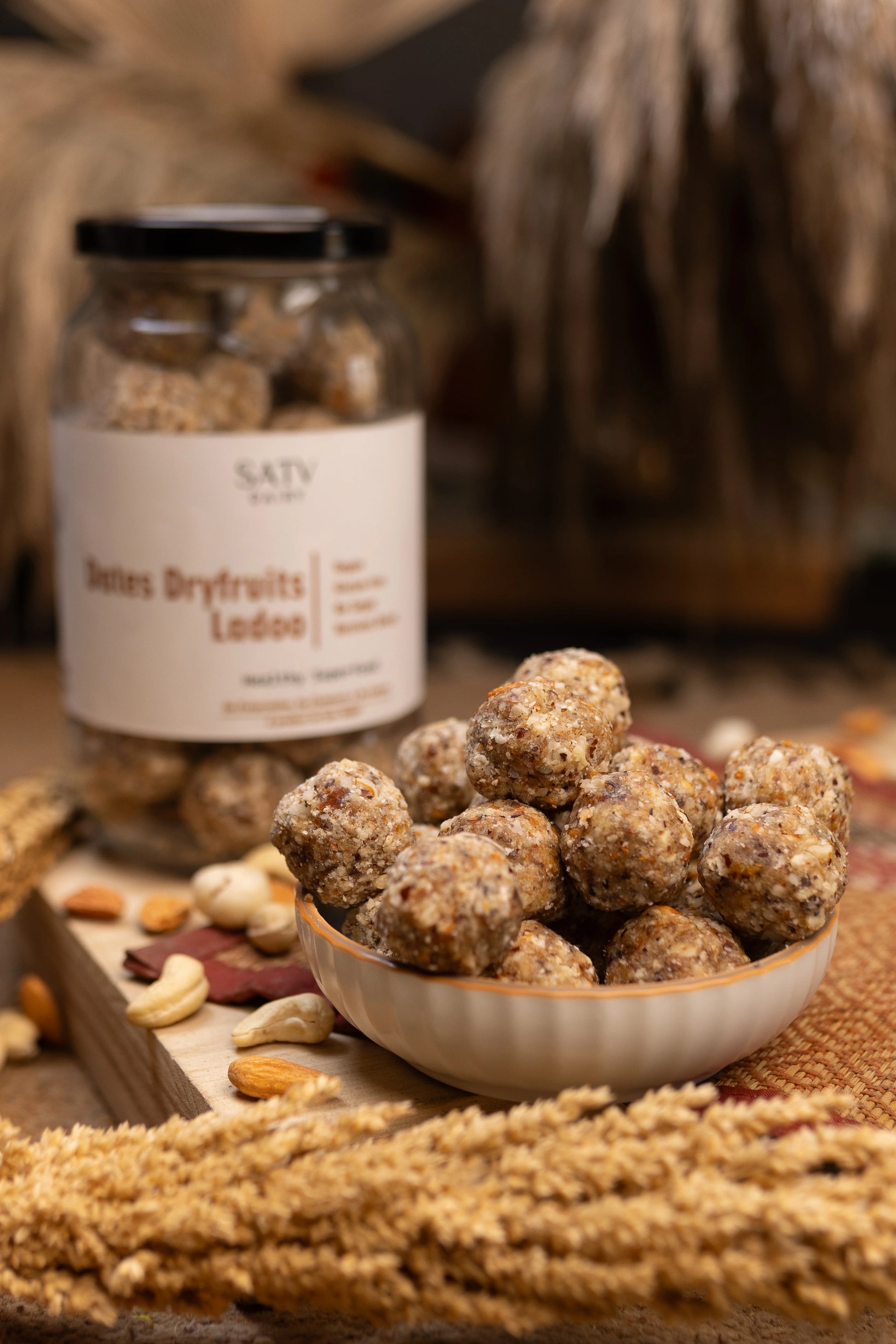 Dry Fruit Ke Laddu